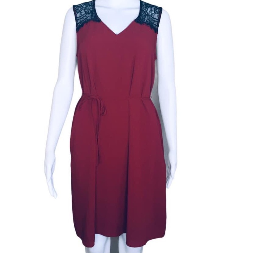 RW&CO Lace Shoulder A Line Dress With V Cut & Tie Waist Maroon Red Size Small